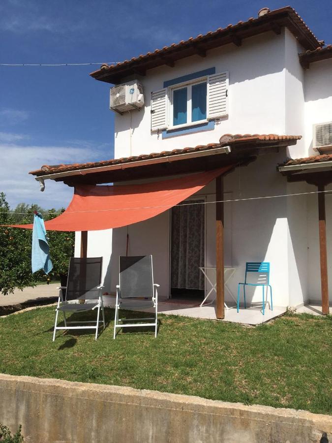 Villa Spiti Ostria à Aigio Extérieur photo