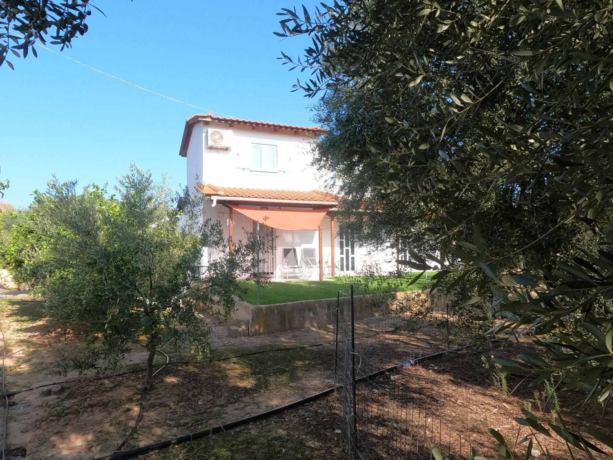 Villa Spiti Ostria à Aigio Extérieur photo