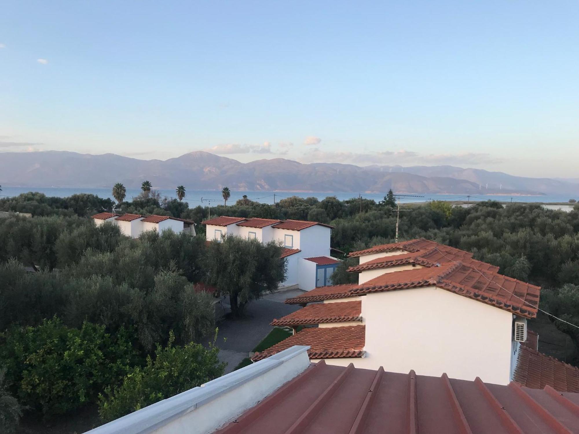 Villa Spiti Ostria à Aigio Extérieur photo